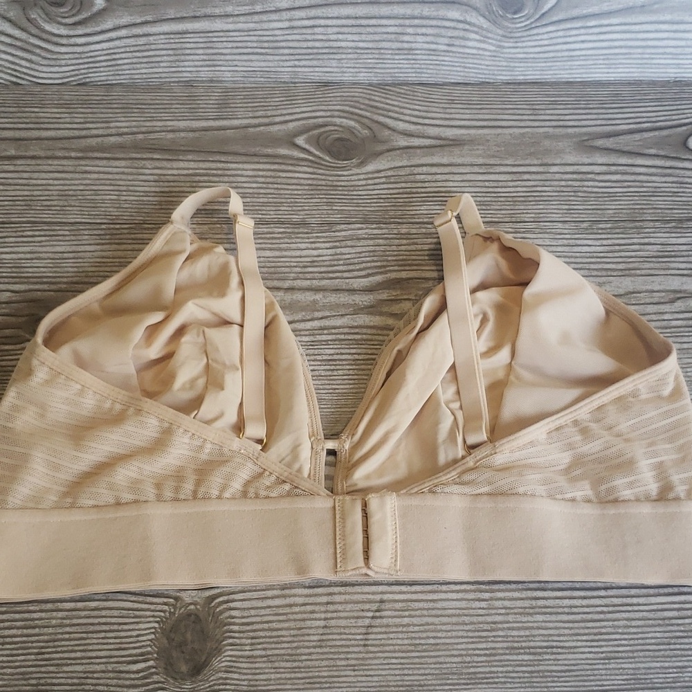 All you Lively 3 beige full figure  mesh lined bralette - Picture 2 of 4
